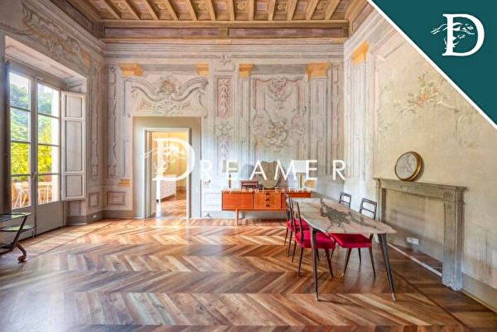 Appartamento con 6 locali in affitto in Via Ghibellina, Firenze