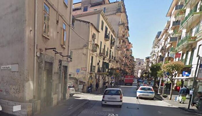 Appartamento monolocale in affitto in Via del Carmine, Carmine, Salerno