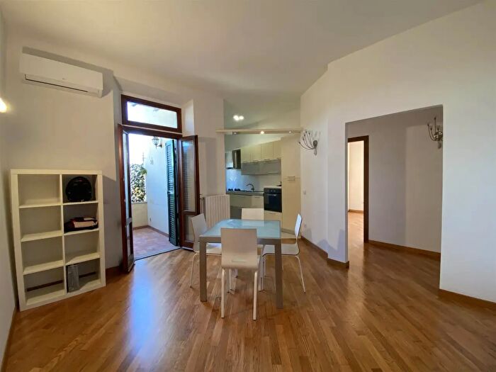 Appartamento trilocale in vendita in Signa