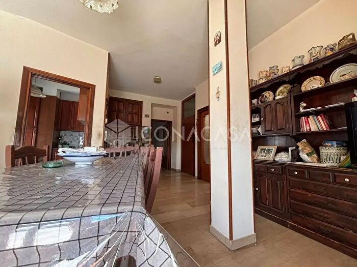 Appartamento con 5 locali in vendita in Via Catullo, Vasto