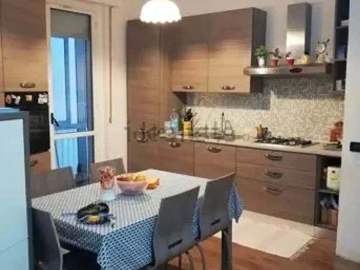 Appartamento quadrilocale in vendita in Via Angiolo Badaloni, Livorno