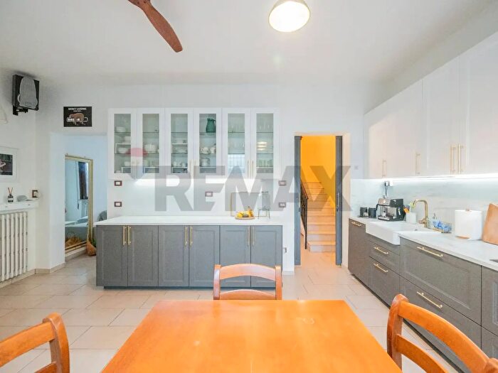 Casa con 5 locali in vendita in Via XXIV Aprile, Commessaggio