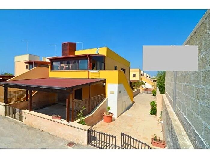 Casa trilocale in vendita in Via Gioia Tauro Manduria, Manduria