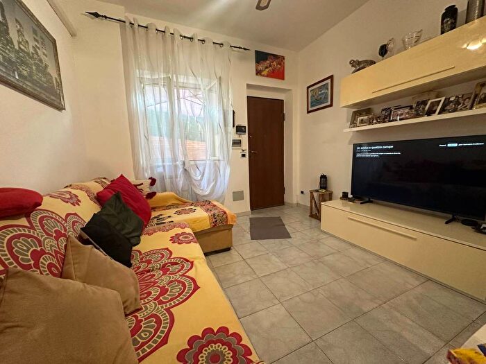 Appartamento trilocale in affitto in Via Serafino Zanoletti, La Storta, Roma