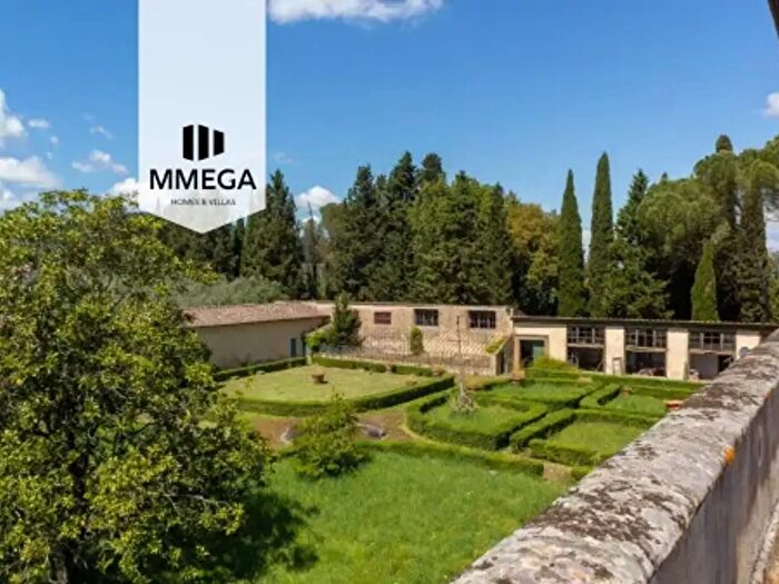 Appartamento trilocale in vendita in Via San Zanobi, Scandicci