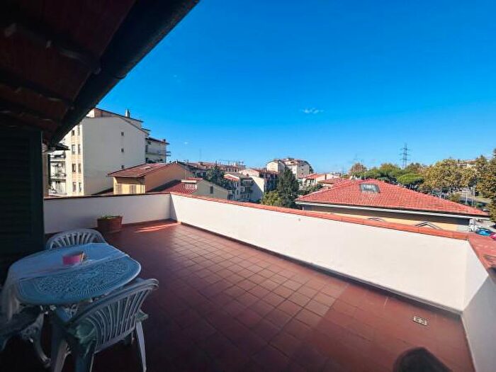 Appartamento con 6 locali in vendita in Firenze