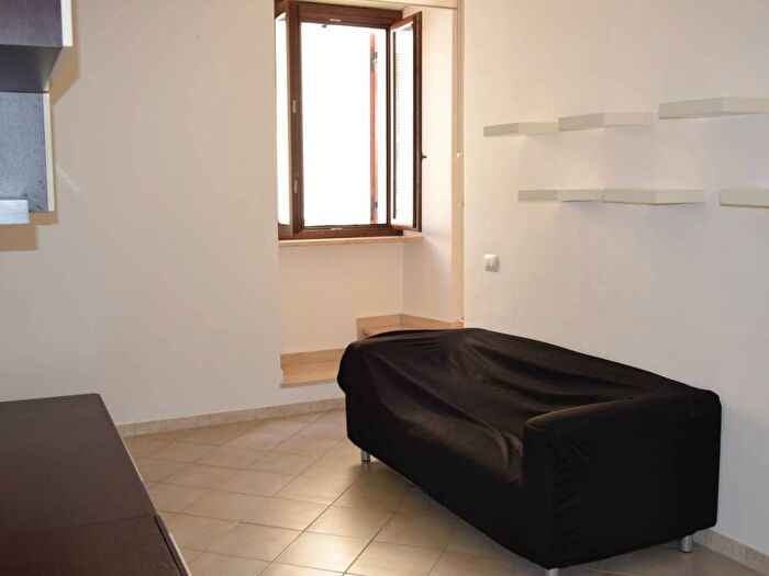 Casa quadrilocale in affitto in Via Cortella, Centro Storico, Foligno