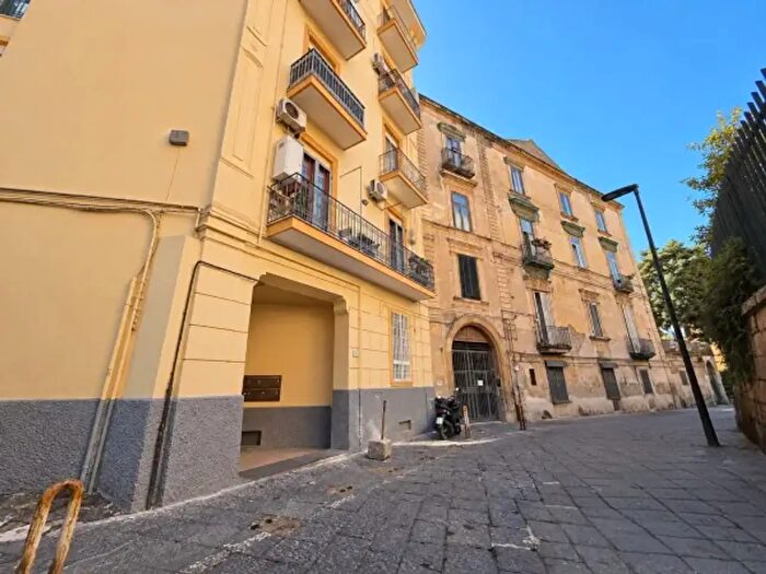 Appartamento bilocale in vendita in Via Mariano d'Amelio, Napoli