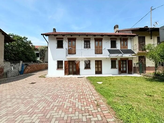 Casa con 5 locali in vendita in Via delle Scuole, Buriasco