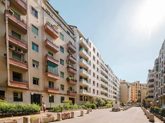 Appartamento bilocale in affitto in Via Mac Mahon, Cenisio, Milano