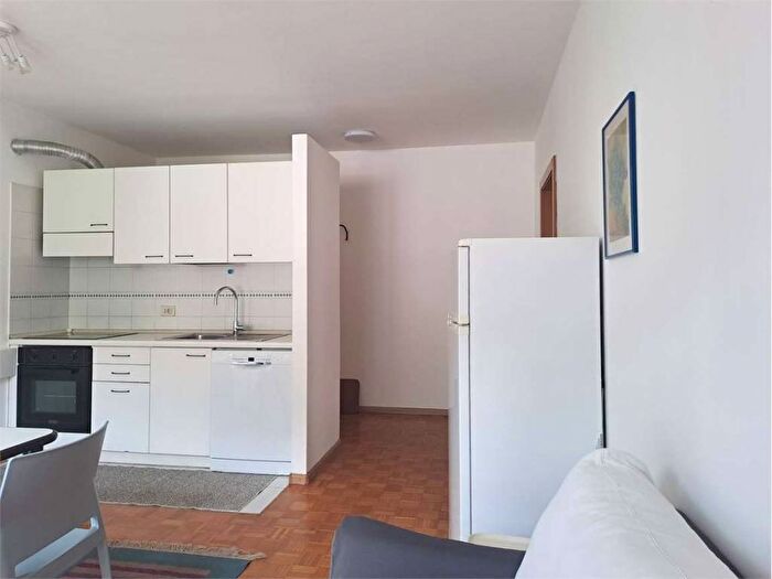 Appartamento trilocale in affitto in Via alla Val, Povo, Trento