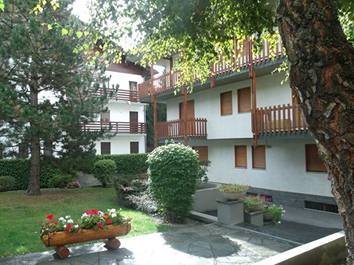 Appartamento bilocale in affitto in Via Giuseppe Francesco Medail, Centro, Bardonecchia