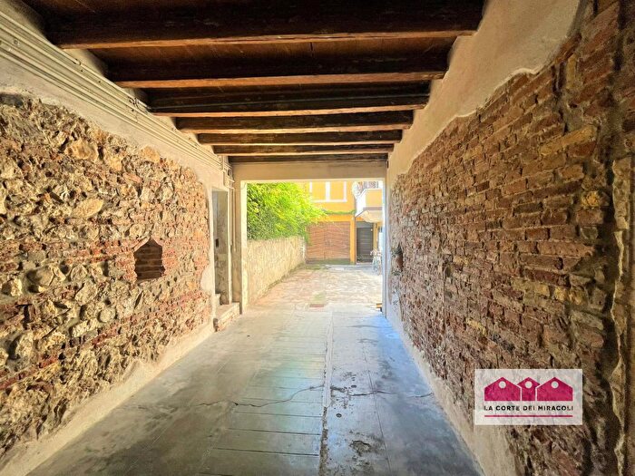 Appartamento trilocale in affitto in Corso Fogazzaro, Vicenza