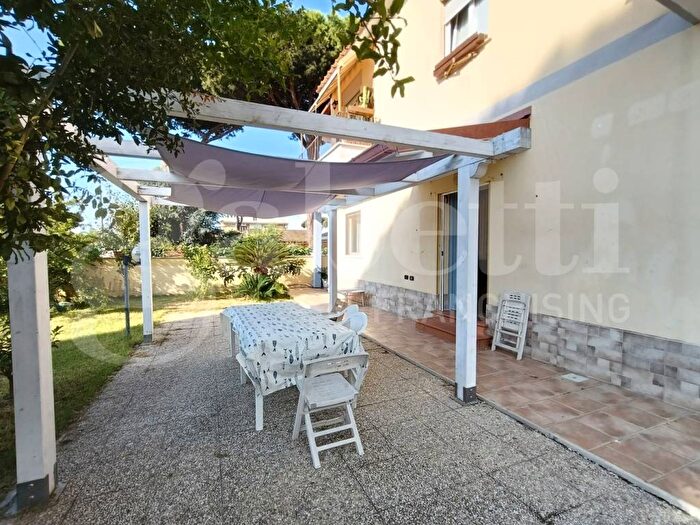 Appartamento trilocale in affitto in Via Letizia in fiore A, Villaggio Giornalisti Poggio, Anzio