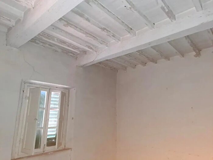Casa con 5 locali in vendita in Calci