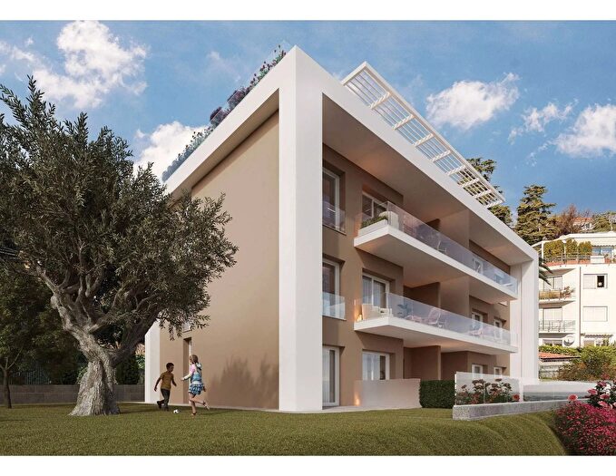 Appartamento trilocale in vendita in Viale Carducci, Sanremo