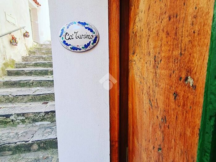 Appartamento trilocale in affitto in Via I Turino, Raito, Vietri sul Mare