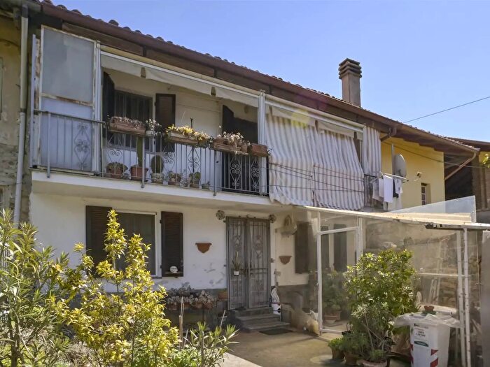 Casa con 6 locali in vendita in Via Pavarolo, Baldissero Torinese