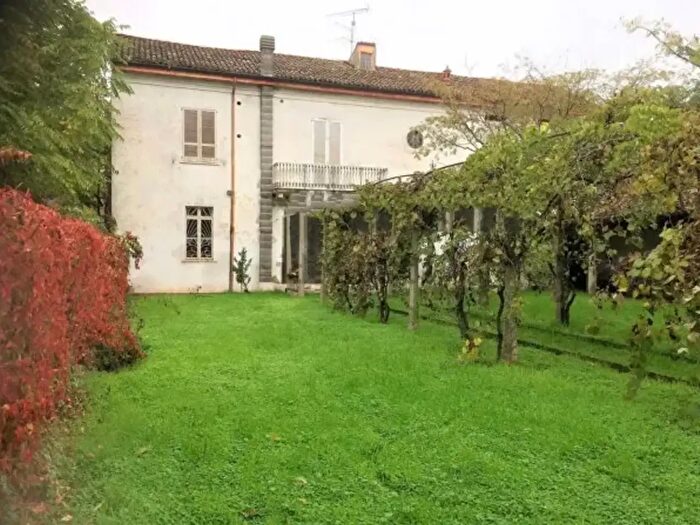 Casa con 6 locali in vendita in Via Giuseppe Garibaldi, Calvatone