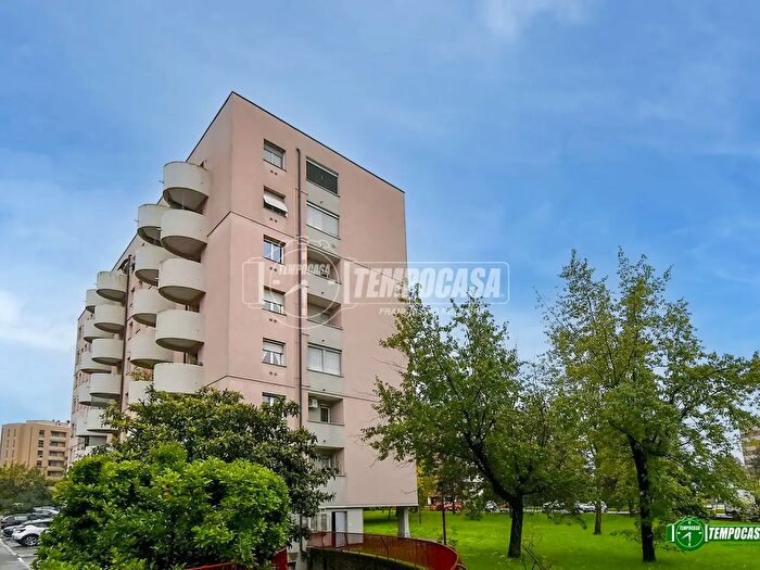 Appartamento trilocale in vendita in Via Dante, Brugherio