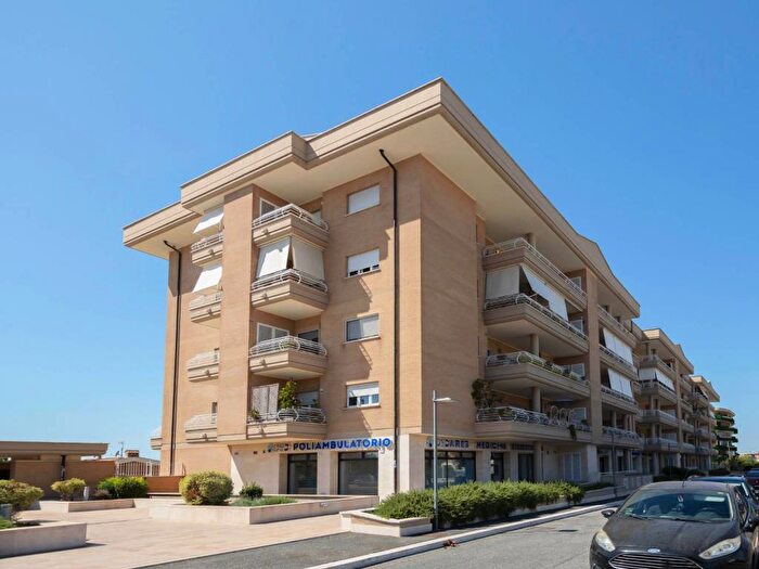 Casa trilocale in affitto in Mezzocammino, Roma