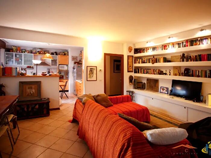 Appartamento quadrilocale in vendita in Strada Martinella, Parma