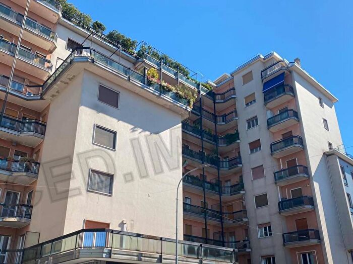 Appartamento bilocale in affitto in Via Martiri della Libertà, Centro, Rho