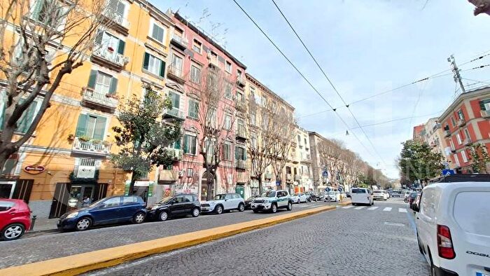 Appartamento bilocale in affitto in Via Foria, Centro Storico, Napoli