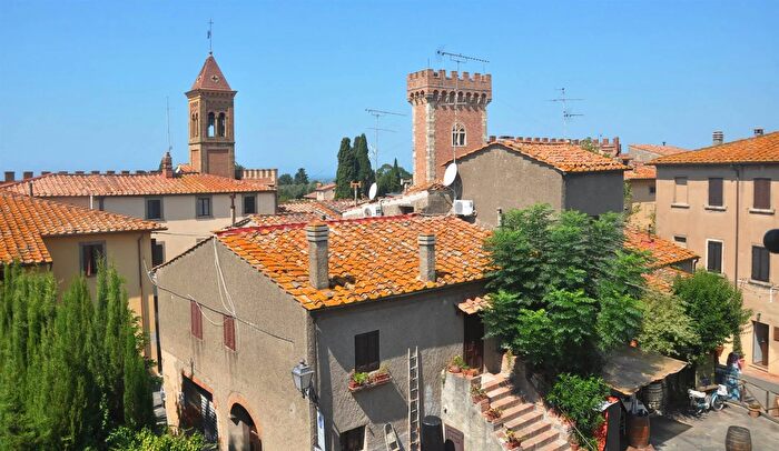 Appartamento trilocale in vendita in Castagneto Carducci