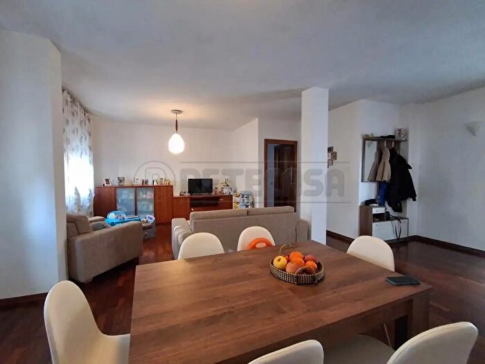 Appartamento quadrilocale in vendita in Vicenza