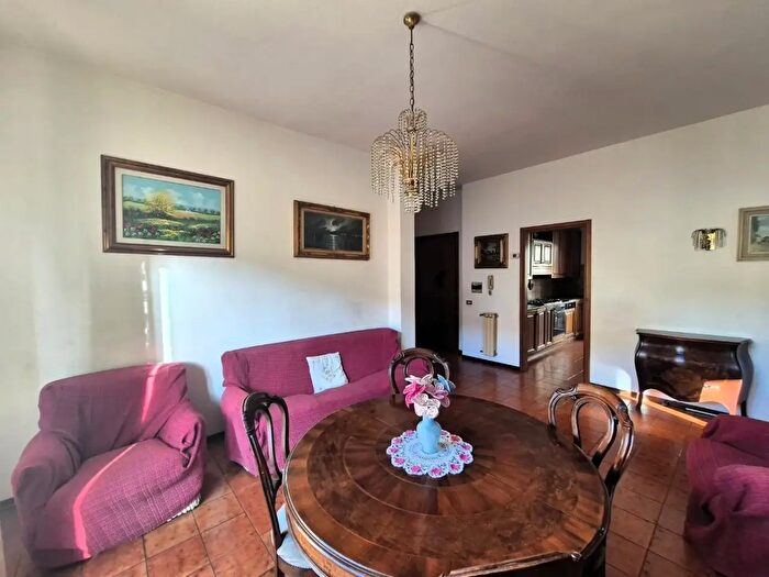 Appartamento con 5 locali in vendita in Santa Croce Sull'Arno