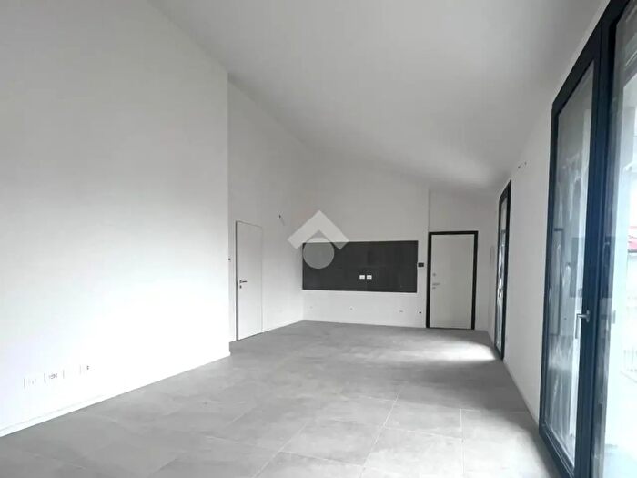 Appartamento trilocale in affitto in Via Baronera, Giaveno