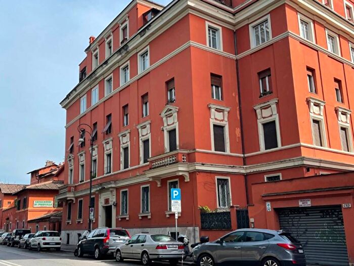 Appartamento trilocale in affitto in Africano Villa Chigi, Roma