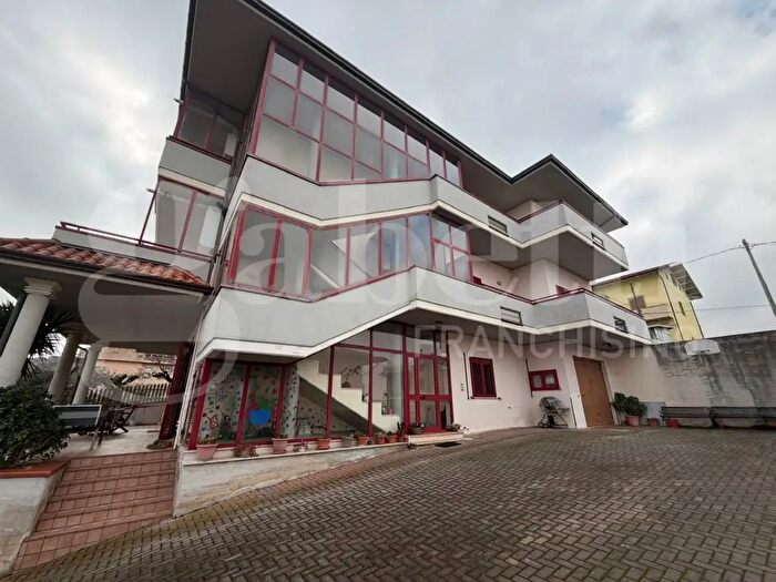 Appartamento con 5 locali in vendita in Via Martin Luther King, Tortoreto