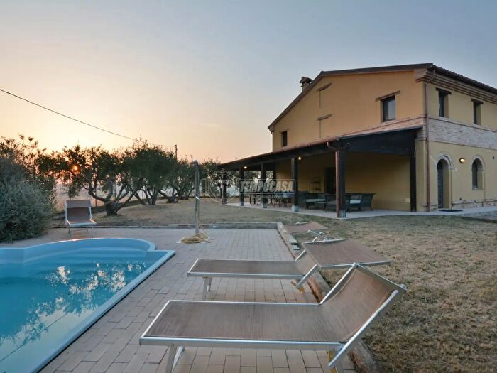 Casa con 11 locali in vendita in Strada Provinciale MontefanoOsteria Nuova, Montefano