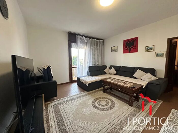 Appartamento trilocale in vendita in Via Castellana, Martellago