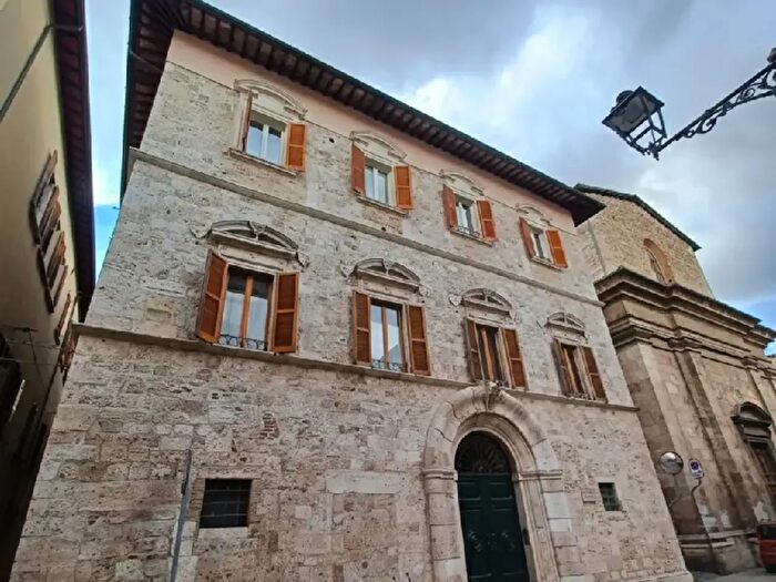 Appartamento con 7 locali in affitto in Corso G Mazzini, Ascoli Piceno