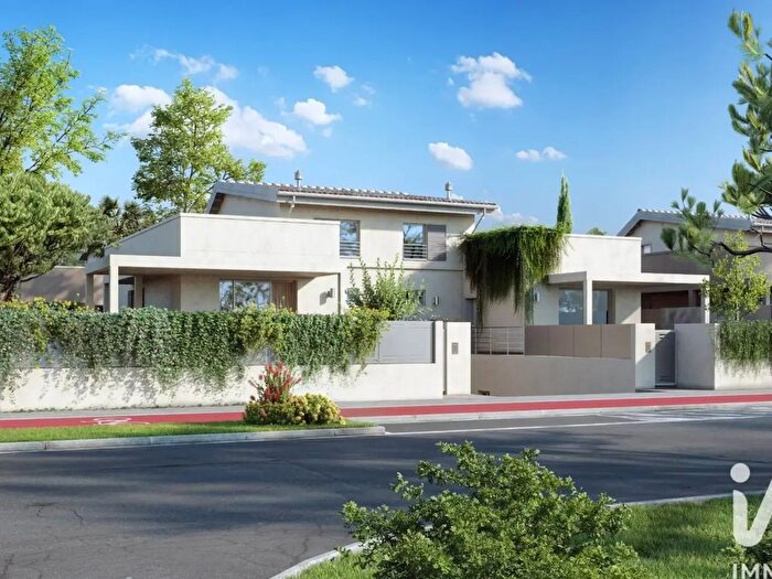 Casa con 6 locali in vendita in Via Lario, Sirmione