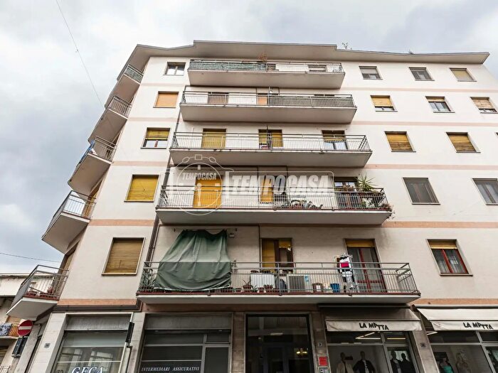 Appartamento trilocale in vendita in Via Silvio Pellico, Giussano