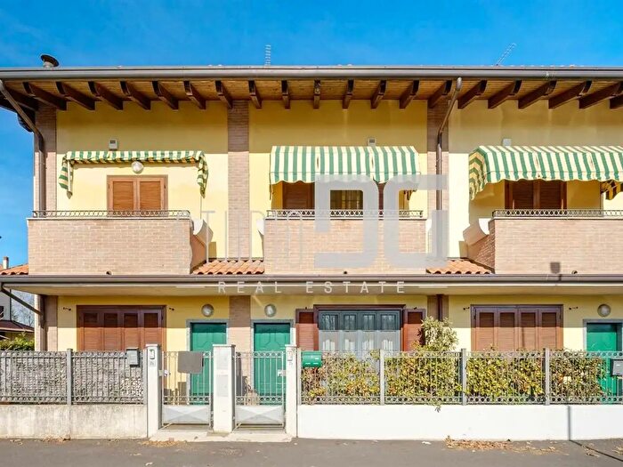 Casa trilocale in vendita in Via Robolotti, Cesano Maderno