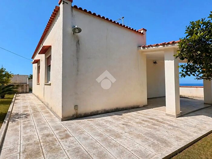 Casa quadrilocale in vendita in Contrada Settipani, Balestrate