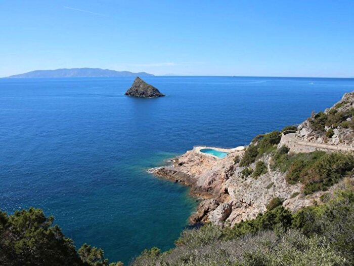 Appartamento con 6 locali in affitto in Località Calamoresca, Porto Santo Stefano, Monte Argentario