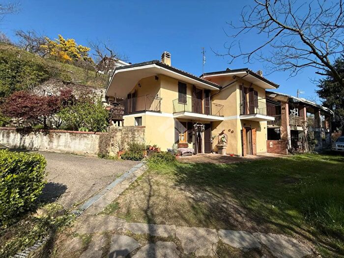 Casa con 6 locali in vendita in Frazione Filia, Castellamonte