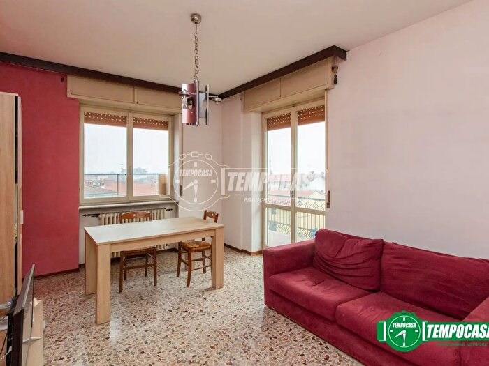 Appartamento trilocale in vendita in Via Circonvallazione, Bellinzago Novarese