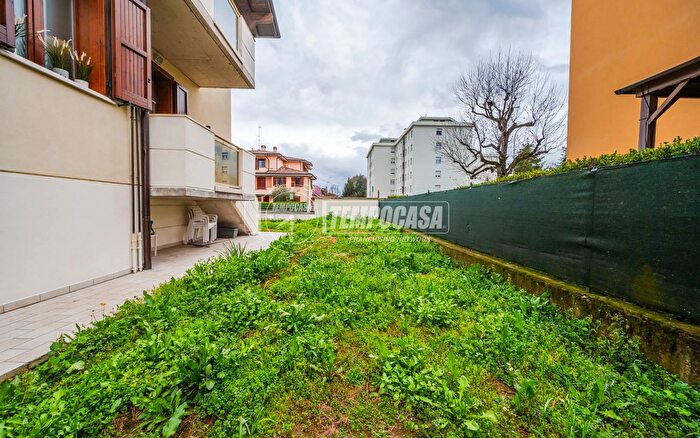 Appartamento trilocale in vendita in Via di Vittorio, San Cesario Sul Panaro