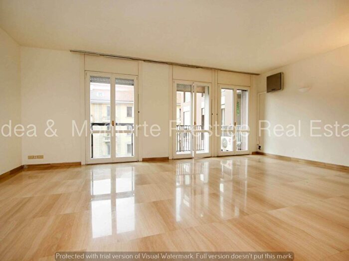 Appartamento quadrilocale in affitto in Corso Plebisciti, Plebisciti Susa, Milano