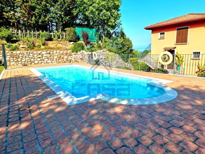 Appartamento bilocale in vendita in Via Barcuzzi a, Lonato