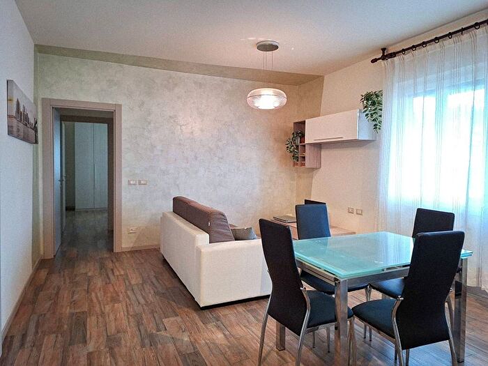 Appartamento trilocale in affitto in Centro, Sestri Levante