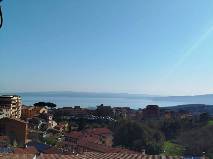 Appartamento trilocale in affitto in Centro, Bracciano