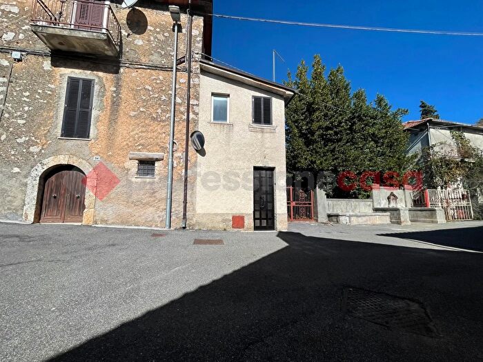 Appartamento quadrilocale in vendita in Via San Rocco Snc, Cittaducale